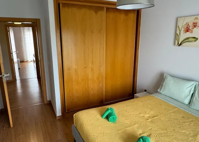 Sunny Baleal Ferrel (Leiria)