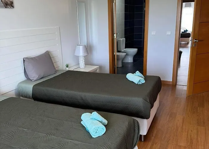 Sunny Baleal Ferrel (Leiria)